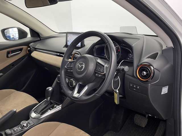 マツダ デミオ XDテーラードブラウン 栃木県 2017(平29)年 5万km スノーフレイクホワイトパールマイカ 純正ナビ/　フルセグ/CD/DVD/USB/AUX/BT/バックカメラ/ヘッドアップディスプレイ/前席シートヒーター/ステリングスイッチ/衝突被害軽減ブレーキ/クルーズコントロール/レーンキープアシスト/ブラインドスポットモニター/コーナーセンサー/アイドリングストップ/ETC/LEDオートライト/LEDフォグランプ/取扱説明書