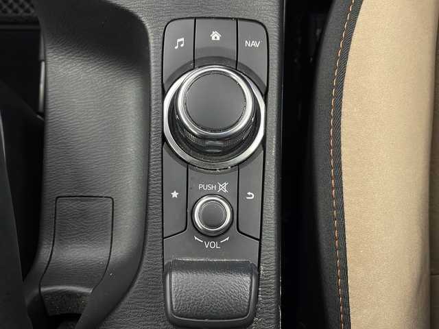 マツダ デミオ XDテーラードブラウン 栃木県 2017(平29)年 5万km スノーフレイクホワイトパールマイカ 純正ナビ/　フルセグ/CD/DVD/USB/AUX/BT/バックカメラ/ヘッドアップディスプレイ/前席シートヒーター/ステリングスイッチ/衝突被害軽減ブレーキ/クルーズコントロール/レーンキープアシスト/ブラインドスポットモニター/コーナーセンサー/アイドリングストップ/ETC/LEDオートライト/LEDフォグランプ/取扱説明書