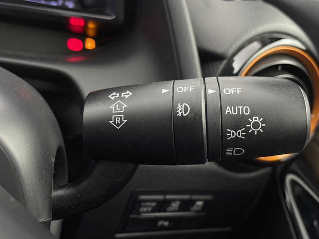 マツダ デミオ XDテーラードブラウン 栃木県 2017(平29)年 5万km スノーフレイクホワイトパールマイカ 純正ナビ/　フルセグ/CD/DVD/USB/AUX/BT/バックカメラ/ヘッドアップディスプレイ/前席シートヒーター/ステリングスイッチ/衝突被害軽減ブレーキ/クルーズコントロール/レーンキープアシスト/ブラインドスポットモニター/コーナーセンサー/アイドリングストップ/ETC/LEDオートライト/LEDフォグランプ/取扱説明書