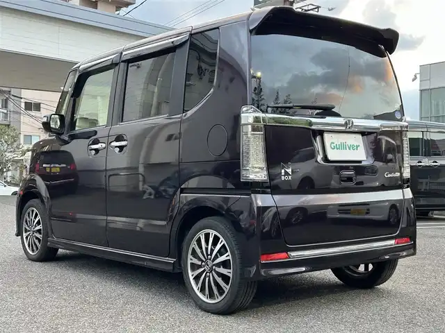 ホンダ Ｎ ＢＯＸ カスタム G ターボ Lパッケージ 長崎県 2016(平28)年 8.5万km トワイライトミストブラックパール 社外SDナビ(FM/AM/BT/フルセグTV)/ターボ/プッシュスタート/ビルトインETC/バックカメラ/両側パワースライドドア/パドルシフト/アイドリングストップ/ステアリングスイッチ/ハーフレザーシート/純正フロアマット/純正アルミホイール/オートライト/ABS/TCS/VSA/イモビライザー/スマートキー/電動格納ミラー