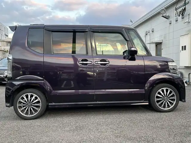 ホンダ Ｎ ＢＯＸ カスタム G ターボ Lパッケージ 長崎県 2016(平28)年 8.5万km トワイライトミストブラックパール 社外SDナビ(FM/AM/BT/フルセグTV)/ターボ/プッシュスタート/ビルトインETC/バックカメラ/両側パワースライドドア/パドルシフト/アイドリングストップ/ステアリングスイッチ/ハーフレザーシート/純正フロアマット/純正アルミホイール/オートライト/ABS/TCS/VSA/イモビライザー/スマートキー/電動格納ミラー