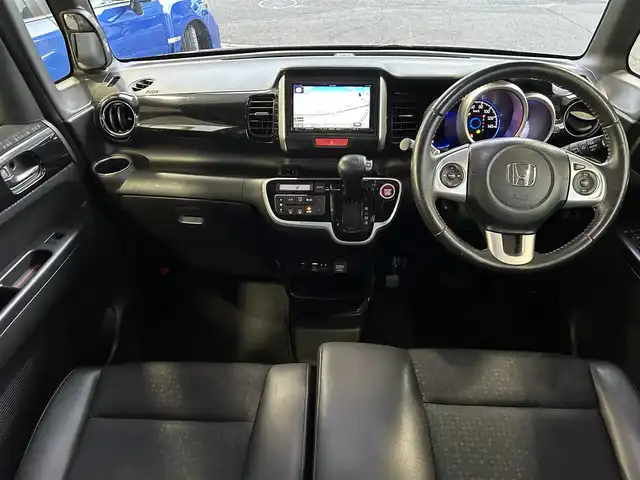 ホンダ Ｎ ＢＯＸ カスタム G ターボ Lパッケージ 長崎県 2016(平28)年 8.5万km トワイライトミストブラックパール 社外SDナビ(FM/AM/BT/フルセグTV)/ターボ/プッシュスタート/ビルトインETC/バックカメラ/両側パワースライドドア/パドルシフト/アイドリングストップ/ステアリングスイッチ/ハーフレザーシート/純正フロアマット/純正アルミホイール/オートライト/ABS/TCS/VSA/イモビライザー/スマートキー/電動格納ミラー