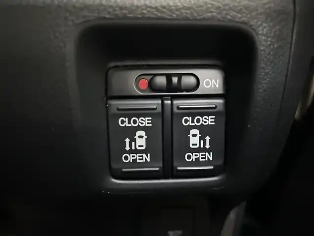 ホンダ Ｎ ＢＯＸ カスタム G ターボ Lパッケージ 長崎県 2016(平28)年 8.5万km トワイライトミストブラックパール 社外SDナビ(FM/AM/BT/フルセグTV)/ターボ/プッシュスタート/ビルトインETC/バックカメラ/両側パワースライドドア/パドルシフト/アイドリングストップ/ステアリングスイッチ/ハーフレザーシート/純正フロアマット/純正アルミホイール/オートライト/ABS/TCS/VSA/イモビライザー/スマートキー/電動格納ミラー