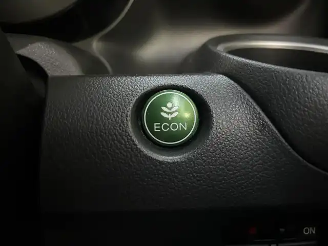 ホンダ Ｎ ＢＯＸ カスタム G ターボ Lパッケージ 長崎県 2016(平28)年 8.5万km トワイライトミストブラックパール 社外SDナビ(FM/AM/BT/フルセグTV)/ターボ/プッシュスタート/ビルトインETC/バックカメラ/両側パワースライドドア/パドルシフト/アイドリングストップ/ステアリングスイッチ/ハーフレザーシート/純正フロアマット/純正アルミホイール/オートライト/ABS/TCS/VSA/イモビライザー/スマートキー/電動格納ミラー