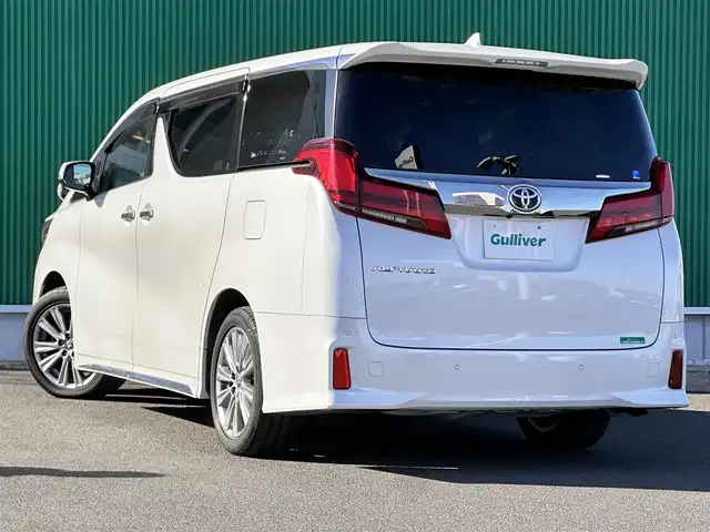 トヨタ アルファード S タイプゴールド 宮城県 2021(令3)年 5.2万km ホワイトパールクリスタルシャイン ツインムーンルーフ/デジタルインナーミラー/＝＝＝/セーフティセンス/・プリクラッシュセーフティ/・レーントレーシングアシスト/・アダプティブハイビームシステム/・全車速追従機能付レーダークルーズコントロール/・ロードサインアシスト/ブラインドスポットモニター/パーキングサポートブレーキ（後方接近車両/前後方静止物）/純正12インチフリップダウンモニター/9インチディスプレイオーディオ/・ナビ機能付/・CD/DVDデッキ/・Bluetooth/バックカメラ/ビルトインETC2.0/ドライブレコーダー/AC100V/100Wアクセサリーコンセント/パワーバックドア/両側パワースライドドア/ハーフレザーシート/ウッドコンビステアリング/ステアリングスイッチ/電動パーキングブレーキ/ブレーキホールド/3眼LEDヘッドランプ/フォグランプ/オートライト/スマートキー＆プッシュスタート/電動格納ミラー/純正18インチAW/フロアマット/ドアバイザー/W/サイド/カーテンエアバッグ