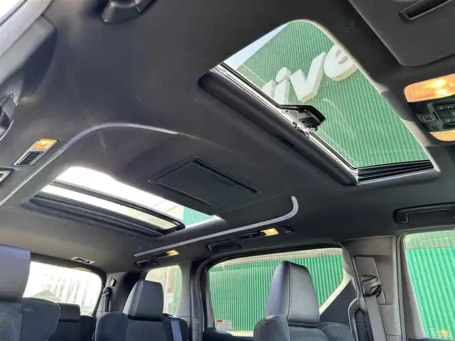 トヨタ アルファード S タイプゴールド 宮城県 2021(令3)年 5.2万km ホワイトパールクリスタルシャイン ツインムーンルーフ/デジタルインナーミラー/＝＝＝/セーフティセンス/・プリクラッシュセーフティ/・レーントレーシングアシスト/・アダプティブハイビームシステム/・全車速追従機能付レーダークルーズコントロール/・ロードサインアシスト/ブラインドスポットモニター/パーキングサポートブレーキ（後方接近車両/前後方静止物）/純正12インチフリップダウンモニター/9インチディスプレイオーディオ/・ナビ機能付/・CD/DVDデッキ/・Bluetooth/バックカメラ/ビルトインETC2.0/ドライブレコーダー/AC100V/100Wアクセサリーコンセント/パワーバックドア/両側パワースライドドア/ハーフレザーシート/ウッドコンビステアリング/ステアリングスイッチ/電動パーキングブレーキ/ブレーキホールド/3眼LEDヘッドランプ/フォグランプ/オートライト/スマートキー＆プッシュスタート/電動格納ミラー/純正18インチAW/フロアマット/ドアバイザー/W/サイド/カーテンエアバッグ