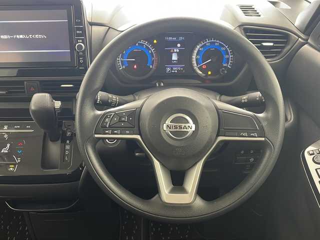 日産 ルークス ハイウェイスター X 沖縄県 2021(令3)年 5.8万km パープルⅡ 純正９型ナビ（MM321D-L）/　(フルセグTV　DVD　ブルーレイ　Bluetooth　SD)/アラウンドビューモニター　/両側パワースライドドア　/ＬＥＤヘッドライト　/ドライブレコーダー　/アイドリングストップ　/プッシュスタート　/スマートキー　/スペアキー/ＥＴＣ/前後コーナーセンサー/衝突軽減ブレーキ