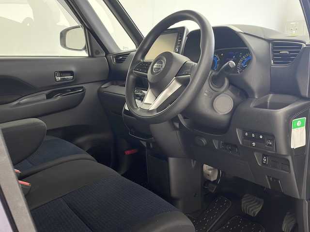 日産 ルークス ハイウェイスター X 沖縄県 2021(令3)年 5.8万km パープルⅡ 純正９型ナビ（MM321D-L）/　(フルセグTV　DVD　ブルーレイ　Bluetooth　SD)/アラウンドビューモニター　/両側パワースライドドア　/ＬＥＤヘッドライト　/ドライブレコーダー　/アイドリングストップ　/プッシュスタート　/スマートキー　/スペアキー/ＥＴＣ/前後コーナーセンサー/衝突軽減ブレーキ