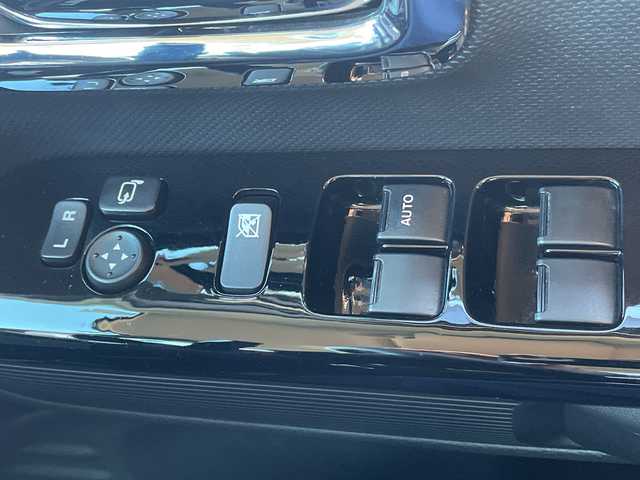 スズキ スペーシア カスタム HYBRID XS ターボ 茨城県 2019(平31)年 2.5万km ピュアホワイトP 純正ナビ　/-BT/TV/AM/衝突軽減システム　/両側パワースライドドア　/全方位カメラ　/ＥＴＣ２．０　/クルーズコントロール　/ＬＥＤヘッドライト　/パドルシフト　/シートヒーター　/ドライブレコーダー　/アイドリングストップ