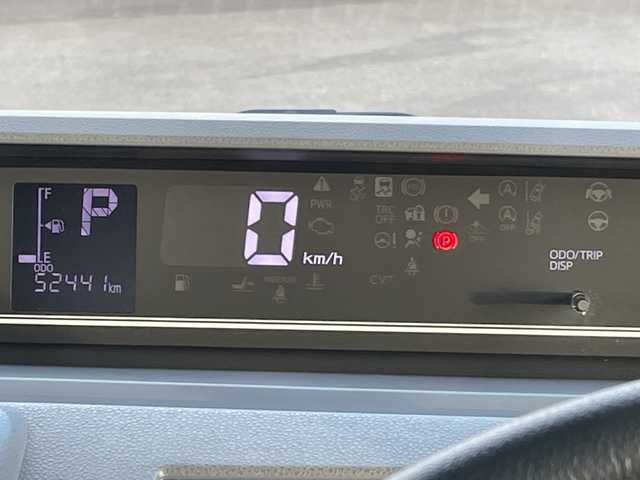 ダイハツ タント カスタム RS 岡山県 2019(令1)年 5.2万km ブライトシルバーメタリック 純正ナビ　NMZK-W69D/フルセグTV、CD、DVD、Bluetooth/AM、FM/バックカメラ/ビルトインETC/両側パワースライドドア/前後ドライブレコーダー/ハーフレザーシート/USB充電/ハーフレザーシート/リアロールサンシェード/エンジンスターター/オートライト/プッシュスタート/スマートキー