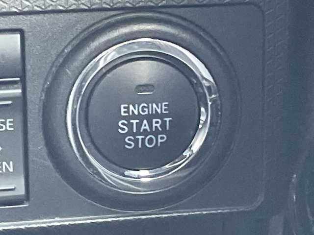 ダイハツ タント カスタム RS 岡山県 2019(令1)年 5.2万km ブライトシルバーメタリック 純正ナビ　NMZK-W69D/フルセグTV、CD、DVD、Bluetooth/AM、FM/バックカメラ/ビルトインETC/両側パワースライドドア/前後ドライブレコーダー/ハーフレザーシート/USB充電/ハーフレザーシート/リアロールサンシェード/エンジンスターター/オートライト/プッシュスタート/スマートキー