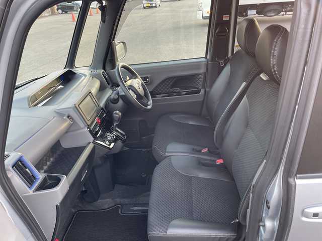 ダイハツ タント カスタム RS 岡山県 2019(令1)年 5.2万km ブライトシルバーメタリック 純正ナビ　NMZK-W69D/フルセグTV、CD、DVD、Bluetooth/AM、FM/バックカメラ/ビルトインETC/両側パワースライドドア/前後ドライブレコーダー/ハーフレザーシート/USB充電/ハーフレザーシート/リアロールサンシェード/エンジンスターター/オートライト/プッシュスタート/スマートキー