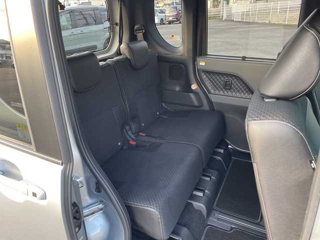 ダイハツ タント カスタム RS 岡山県 2019(令1)年 5.2万km ブライトシルバーメタリック 純正ナビ　NMZK-W69D/フルセグTV、CD、DVD、Bluetooth/AM、FM/バックカメラ/ビルトインETC/両側パワースライドドア/前後ドライブレコーダー/ハーフレザーシート/USB充電/ハーフレザーシート/リアロールサンシェード/エンジンスターター/オートライト/プッシュスタート/スマートキー