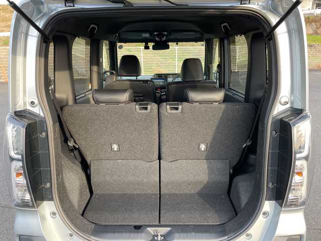 ダイハツ タント カスタム RS 岡山県 2019(令1)年 5.2万km ブライトシルバーメタリック 純正ナビ　NMZK-W69D/フルセグTV、CD、DVD、Bluetooth/AM、FM/バックカメラ/ビルトインETC/両側パワースライドドア/前後ドライブレコーダー/ハーフレザーシート/USB充電/ハーフレザーシート/リアロールサンシェード/エンジンスターター/オートライト/プッシュスタート/スマートキー