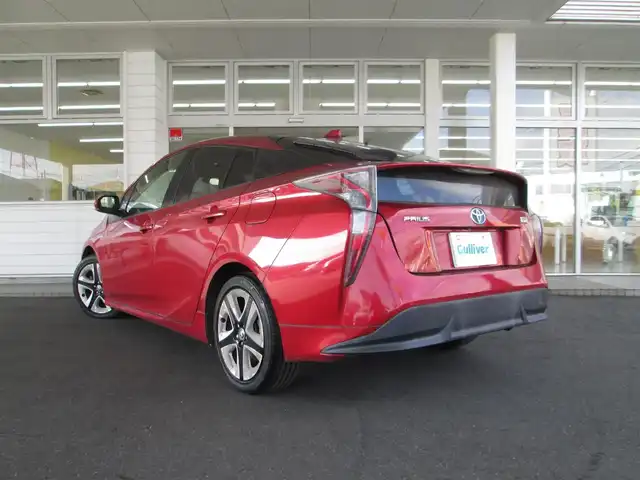 トヨタ プリウス S ツーリングセレクション 千葉県 2015(平27)年 4.9万km エモーショナルレッド ワンオーナー/純正9型SDナビ/バックカメラ/純正オーディオ【DVD/CD/BT/SD】/Toyota Safety Sense P/レーダークルーズコントロール/レーンキープアシスト/黒革シート/前席シートヒーター/AC100V/純正前方ドライブレコーダー/ビルトインETC/スペアキー/取扱説明書/ナビ取扱説明書/新車時保証書/トヨタ整備記録簿(R2/R4/R6)