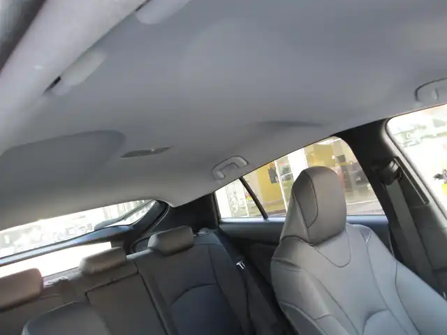 トヨタ プリウス S ツーリングセレクション 千葉県 2015(平27)年 4.9万km エモーショナルレッド ワンオーナー/純正9型SDナビ/バックカメラ/純正オーディオ【DVD/CD/BT/SD】/Toyota Safety Sense P/レーダークルーズコントロール/レーンキープアシスト/黒革シート/前席シートヒーター/AC100V/純正前方ドライブレコーダー/ビルトインETC/スペアキー/取扱説明書/ナビ取扱説明書/新車時保証書/トヨタ整備記録簿(R2/R4/R6)