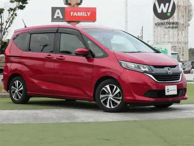 ホンダ フリード G ホンダセンシング 千葉県 2019(平31)年 6.1万km プレミアムクリスタルレッドM ホンダセンシング/・衝突軽減ブレーキ（CMBS）/・車線維持支援システム（LKAS）/・アダプティブクルーズコントロール（ACC）/・後方誤発進抑制機能/・誤発進抑制機能/両側パワースライドドア/ハーフレザーシート/純正SDナビ/地デジTV/【DVD/CD再生機能　Bluetooth接続】/バックカメラ/ドライブレコーダー/革巻きステアリング/ステアリングスイッチ/ETC/LEDヘッドライト/ウインカーミラー/純正15インチアルミホイル/Honda スマートキー