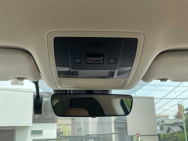 レクサス ＲＸ 450hL 和歌山県 2018(平30)年 6.5万km ソニッククォーツ ワンオーナー/LEXUS　Safety System＋/・プリクラッシュセーフティ/・レーンディパーチャーアラート/・レーダークルーズコントロール(全車速追従機能付き)/・アダプティブハイビームシステム/・ブラインドスポットモニター/純正ナビ/・FM/AM/Bluetooth/・フルセグTV/CD/DVD再生/全方位モニター/レザーシート(前席メモリー付き)/・シートヒーター(2列目まで)/・エアシート(前席)/電動リアゲート/AC100V100Wコンセント/電動パーキングブレーキ/オートホールド/純正20インチアルミホイール/エンジンスターター/ステアリングヒーター/ETC2.0