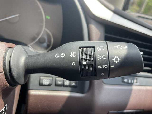 レクサス ＲＸ 450hL 和歌山県 2018(平30)年 6.5万km ソニッククォーツ ワンオーナー/LEXUS　Safety System＋/・プリクラッシュセーフティ/・レーンディパーチャーアラート/・レーダークルーズコントロール(全車速追従機能付き)/・アダプティブハイビームシステム/・ブラインドスポットモニター/純正ナビ/・FM/AM/Bluetooth/・フルセグTV/CD/DVD再生/全方位モニター/レザーシート(前席メモリー付き)/・シートヒーター(2列目まで)/・エアシート(前席)/電動リアゲート/AC100V100Wコンセント/電動パーキングブレーキ/オートホールド/純正20インチアルミホイール/エンジンスターター/ステアリングヒーター/ETC2.0