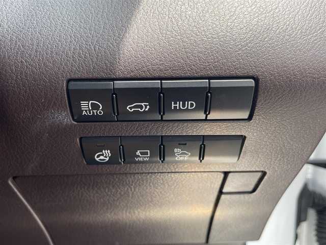 レクサス ＲＸ 450hL 和歌山県 2018(平30)年 6.5万km ソニッククォーツ ワンオーナー/LEXUS　Safety System＋/・プリクラッシュセーフティ/・レーンディパーチャーアラート/・レーダークルーズコントロール(全車速追従機能付き)/・アダプティブハイビームシステム/・ブラインドスポットモニター/純正ナビ/・FM/AM/Bluetooth/・フルセグTV/CD/DVD再生/全方位モニター/レザーシート(前席メモリー付き)/・シートヒーター(2列目まで)/・エアシート(前席)/電動リアゲート/AC100V100Wコンセント/電動パーキングブレーキ/オートホールド/純正20インチアルミホイール/エンジンスターター/ステアリングヒーター/ETC2.0