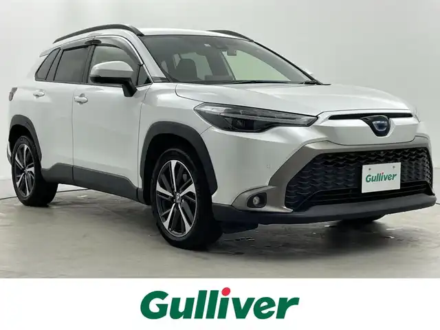 トヨタ カローラ クロス ハイブリッド Z 福井県 2022(令4)年 4.6万km プラチナホワイトパールマイカ トヨタセーフティセンス/・衝突軽減ブレーキ/・クルーズコントロール/・車線逸脱警報機能/・レーンキープアシスト/ディスプレイオーディオ/【AM/FM/CD/Bluetooth/フルセグTV】/全方位カメラ/ビルトインETC/パワーバックドア/ドライブレコーダー/プッシュスタート/スマートキー/スペアキー/オートライト/LEDヘッドライド