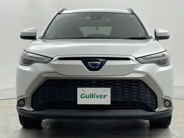 トヨタ カローラ クロス ハイブリッド Z 福井県 2022(令4)年 4.6万km プラチナホワイトパールマイカ トヨタセーフティセンス/・衝突軽減ブレーキ/・クルーズコントロール/・車線逸脱警報機能/・レーンキープアシスト/ディスプレイオーディオ/【AM/FM/CD/Bluetooth/フルセグTV】/全方位カメラ/ビルトインETC/パワーバックドア/ドライブレコーダー/プッシュスタート/スマートキー/スペアキー/オートライト/LEDヘッドライド