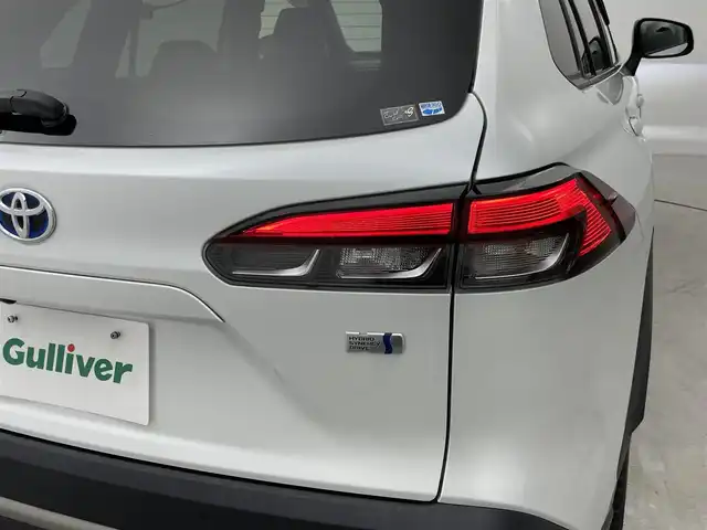 トヨタ カローラ クロス ハイブリッド Z 福井県 2022(令4)年 4.6万km プラチナホワイトパールマイカ トヨタセーフティセンス/・衝突軽減ブレーキ/・クルーズコントロール/・車線逸脱警報機能/・レーンキープアシスト/ディスプレイオーディオ/【AM/FM/CD/Bluetooth/フルセグTV】/全方位カメラ/ビルトインETC/パワーバックドア/ドライブレコーダー/プッシュスタート/スマートキー/スペアキー/オートライト/LEDヘッドライド