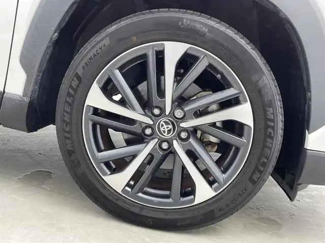 トヨタ カローラ クロス ハイブリッド Z 福井県 2022(令4)年 4.6万km プラチナホワイトパールマイカ トヨタセーフティセンス/・衝突軽減ブレーキ/・クルーズコントロール/・車線逸脱警報機能/・レーンキープアシスト/ディスプレイオーディオ/【AM/FM/CD/Bluetooth/フルセグTV】/全方位カメラ/ビルトインETC/パワーバックドア/ドライブレコーダー/プッシュスタート/スマートキー/スペアキー/オートライト/LEDヘッドライド