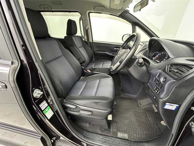 トヨタ ヴォクシー ZS 埼玉県 2014(平26)年 7万km ボルドーマイカメタリック 純正ナビ(NSZT-Y62G)/フルセグ/Bluetooth/CD/DVD/バックカメラ/両側パワースライドドア/ステアリングリモコン/電格ウィンカーミラー/純正フロアマット/LEDヘッドライト/オートライト/純正16インチアルミホイール