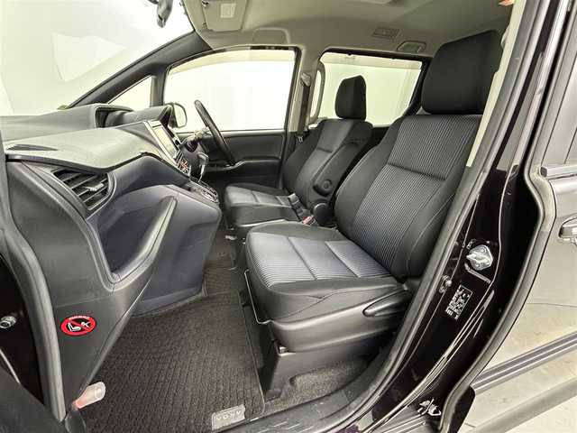 トヨタ ヴォクシー ZS 埼玉県 2014(平26)年 7万km ボルドーマイカメタリック 純正ナビ(NSZT-Y62G)/フルセグ/Bluetooth/CD/DVD/バックカメラ/両側パワースライドドア/ステアリングリモコン/電格ウィンカーミラー/純正フロアマット/LEDヘッドライト/オートライト/純正16インチアルミホイール