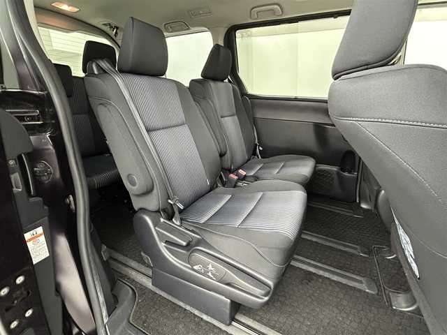 トヨタ ヴォクシー ZS 埼玉県 2014(平26)年 7万km ボルドーマイカメタリック 純正ナビ(NSZT-Y62G)/フルセグ/Bluetooth/CD/DVD/バックカメラ/両側パワースライドドア/ステアリングリモコン/電格ウィンカーミラー/純正フロアマット/LEDヘッドライト/オートライト/純正16インチアルミホイール
