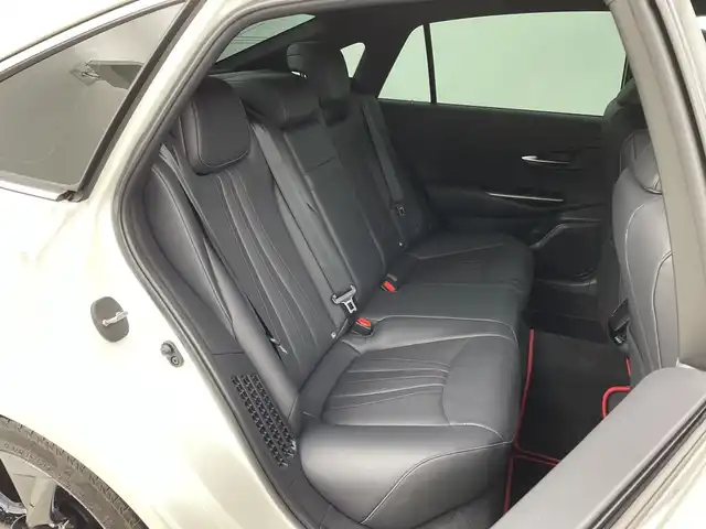 トヨタ クラウン ハイブリッド RS リミテッド 新潟県 2020(令2)年 3.1万km ホワイトパールクリスタルシャイン 衝突軽減システム/トヨタセーフティセンス/純正8型ナビ/全方位カメラ/LEDヘッドライト/レーダークルーズコントロール/シートヒーター/エアシート/フルセグ/CD DVD/Bluetooth/バックカメラ/パワーシート/ヘッドアップディスプレイ/コーナーセンサー/純正アルミホイール/ETC2.0/ブラインドスポットモニター/ステアリングヒーター/オートマチックハイビーム/ステアリングスイッチ/スマートキー/プッシュスタート