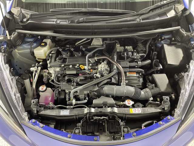 トヨタ アクア G 神奈川県 2023(令5)年 0.5万km ダークブルーマイカM トヨタセーフティセンス/純正7型ディスプレイオーディオ/・BT/USB/MiraCast/パノラミックビューモニター/ビルトインETC/前後ドライブレコーダー/スマートキー/スペアキー/プッシュスタートボタン/BSM/オートライト/純正フロアマット