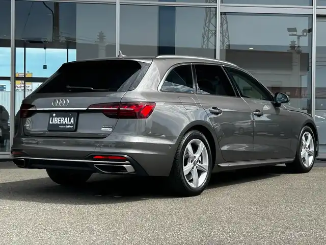 アウディ Ａ４ 45TFSIクワトロアドバンスド 富山県 2020(令2)年 3.9万km グレー メモリナビ/Bluetooth接続/USB接続/AM/FMラジオ/360°カメラ/パワーバックドア/ACC/アイドリングストップ/D/N席パワーシート/D/N席シートヒーター/横滑り防止/パークアシスト/バーチャルコックピット/ETC2.0/純正17インチAW