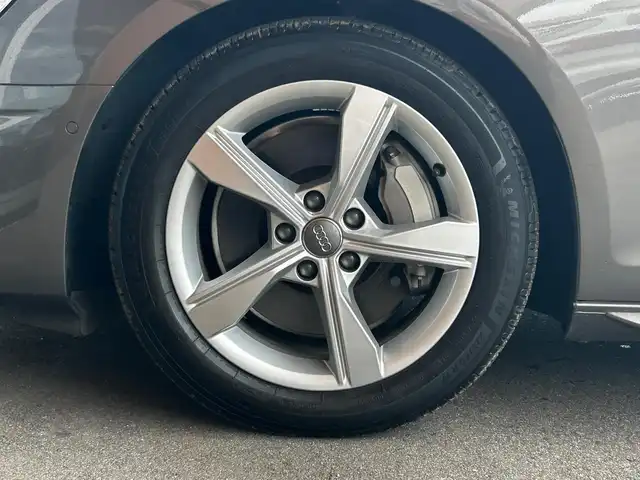 アウディ Ａ４ 45TFSIクワトロアドバンスド 富山県 2020(令2)年 3.9万km グレー メモリナビ/Bluetooth接続/USB接続/AM/FMラジオ/360°カメラ/パワーバックドア/ACC/アイドリングストップ/D/N席パワーシート/D/N席シートヒーター/横滑り防止/パークアシスト/バーチャルコックピット/ETC2.0/純正17インチAW