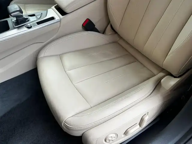 アウディ Ａ４ 45TFSIクワトロアドバンスド 富山県 2020(令2)年 3.9万km グレー メモリナビ/Bluetooth接続/USB接続/AM/FMラジオ/360°カメラ/パワーバックドア/ACC/アイドリングストップ/D/N席パワーシート/D/N席シートヒーター/横滑り防止/パークアシスト/バーチャルコックピット/ETC2.0/純正17インチAW