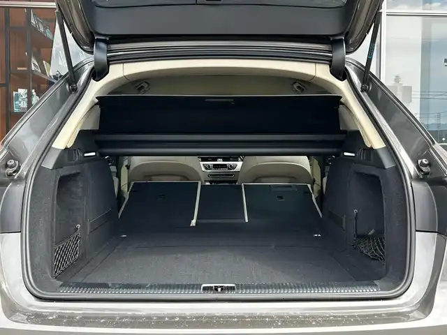 アウディ Ａ４ 45TFSIクワトロアドバンスド 富山県 2020(令2)年 3.9万km グレー メモリナビ/Bluetooth接続/USB接続/AM/FMラジオ/360°カメラ/パワーバックドア/ACC/アイドリングストップ/D/N席パワーシート/D/N席シートヒーター/横滑り防止/パークアシスト/バーチャルコックピット/ETC2.0/純正17インチAW