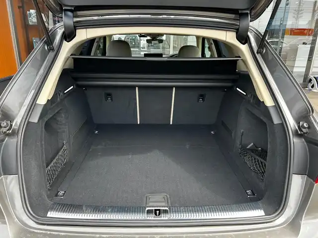 アウディ Ａ４ 45TFSIクワトロアドバンスド 富山県 2020(令2)年 3.9万km グレー メモリナビ/Bluetooth接続/USB接続/AM/FMラジオ/360°カメラ/パワーバックドア/ACC/アイドリングストップ/D/N席パワーシート/D/N席シートヒーター/横滑り防止/パークアシスト/バーチャルコックピット/ETC2.0/純正17インチAW