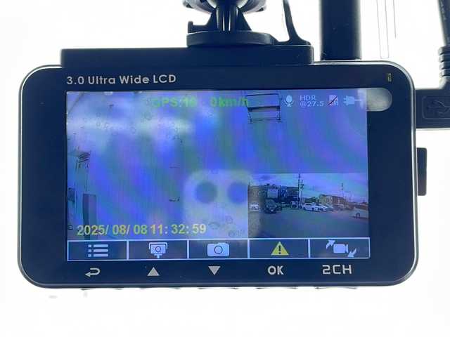 スズキ ハスラー Jスタイル 三重県 2015(平27)年 3.5万km フェニックスレッドパール/ホワイト2トーンルーフ 社外ナビ/バックカメラ/前席シートヒーター/前後ドライブレコーダー/ビルトインETC/純正ゴムフロアマット/革巻きステアリング/オートライト/電動格納ミラー/禁煙車