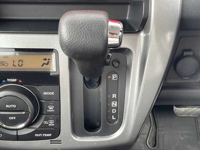 スズキ ハスラー Jスタイル 三重県 2015(平27)年 3.5万km フェニックスレッドパール/ホワイト2トーンルーフ 社外ナビ/バックカメラ/前席シートヒーター/前後ドライブレコーダー/ビルトインETC/純正ゴムフロアマット/革巻きステアリング/オートライト/電動格納ミラー/禁煙車