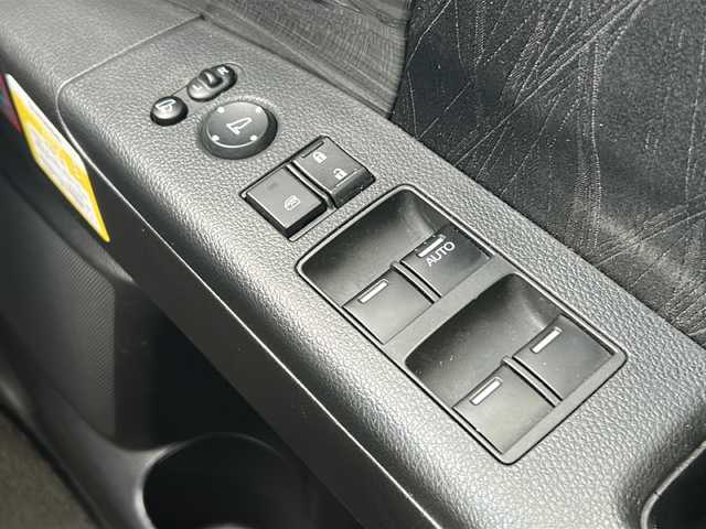 ホンダ オデッセイ アブソルート 三重県 2015(平27)年 12.8万km ホワイトオーキッドパール 純正８型ナビ　/バックカメラ　/両側パワースライドドア/ビルトインETC/レーダークルーズコントロール /レーンキープアシスト /アイドリングストップ/ホンダセンシング /前方ドライブレコーダー/LEDヘッドライト /オートライト /ステアリングスイッチ /ハーフレザーシート/電動格納ミラー /禁煙車