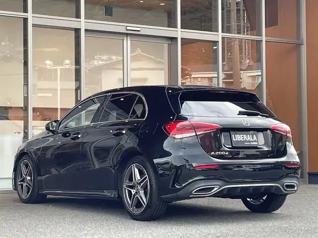 メルセデス・ベンツ Ａ２００ｄ AMGライン 福岡県 2020(令2)年 3.6万km コスモスブラック ナビ　/フルセグ　/ハーフレザー　/シートヒーター　/パワーシート　/ＡＣＣ　/ＢＳＭ　/アクティブレーンキープ　/前後クリアランスソナー　/パドルシフト　/マルチビームＬＥＤ　/スマートキー　/純正１８インチＡＷ　/ＥＴＣ