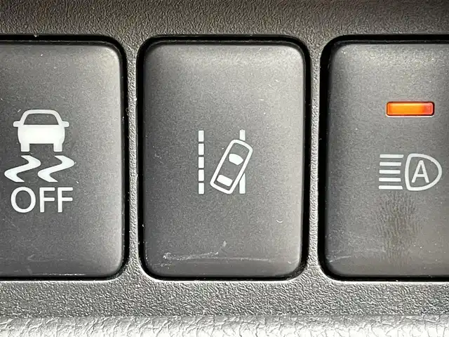 日産 デイズ ルークス HWS X Vセレクション 東京都 2019(令1)年 3.3万km スパークリングレッド/ブラック 全周囲　/両電スラ　/純ナビ　/地デジ　/エマブレ　/オートマチックハイビーム　/ＬＥＤヘッドライト　/ＥＴＣ　/純正アルミホイール　/純正フロアマット　/アイドリングストップ　/レーンディパーチャーアラート