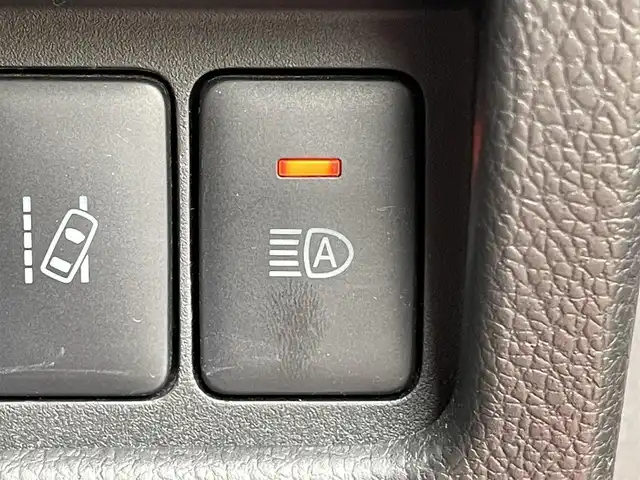 日産 デイズ ルークス HWS X Vセレクション 東京都 2019(令1)年 3.3万km スパークリングレッド/ブラック 全周囲　/両電スラ　/純ナビ　/地デジ　/エマブレ　/オートマチックハイビーム　/ＬＥＤヘッドライト　/ＥＴＣ　/純正アルミホイール　/純正フロアマット　/アイドリングストップ　/レーンディパーチャーアラート