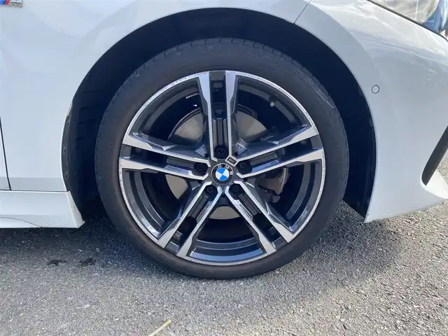 ＢＭＷ １１８ｄ 福岡県 2021(令3)年 3.2万km アルピンホワイトⅢ ・1オーナー/・アクティブクルーズコントロール/・純正ナビ/BT/USB/carplay/・バックカメラ　/・AUTO　HOLD/・D席パワーシート/・ハーフレザーシート/・前後ドラレコ/・ETC/・純正18AW/・BLIS/・LEDライト/・パワーバックドア