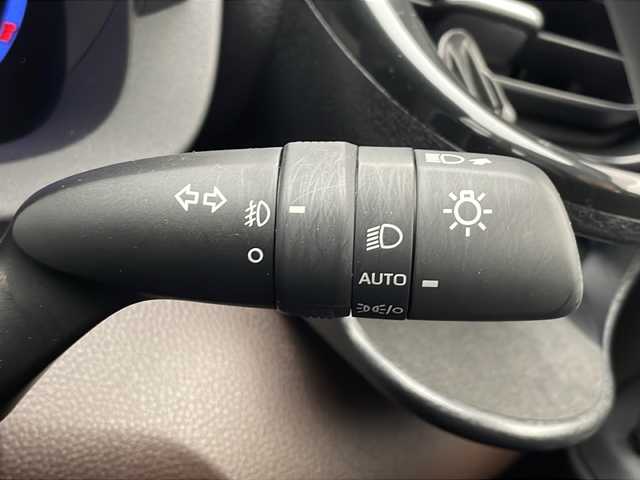 トヨタ ヤリスクロス ハイブリッド Z 千葉県 2022(令4)年 1.6万km 黒 衝突軽減ブレーキ/レーンキープアシスト/オートマッチクハイビーム/純正ディスプレイオーディオ/（フルセグ/Bluetooth/USB/FM/AM/Miracast）/バックカメラ/全方位カメラ/ETC/ブラインドスポットモニター/ハーフレザーシート/シートヒーター（運転席＋助手席）/LEDヘッドライト/電動格納ミラー