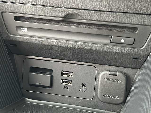 マツダ デミオ XD ノーブルクリムゾン 広島県 2018(平30)年 2.8万km スノーフレイクホワイトパールマイカ 禁煙車/３６０°ビュー・モニター＋フロントパーキングセンサー（センター／コーナー）/アダプティブ・ＬＥＤ・ヘッドライト/スマート・ブレーキ・サポート＆マツダ・レーダー・クルーズ・コントロール/BSM/マツダコネクトナビ/・フルセグ/CD/DVD/Bluetooth/USB/AUX/革巻きステアリング/ステアリングスイッチ/オートライト/パドルシフト/シートヒーター/LEDヘッドライト/スマートキー/プッシュスタート/スペアキー/トノカバー/専用シート（カラー：レッド（千鳥格子））/ETC２．０/ドライブレコーダー配線無しのため動作確認できず/純正フロアマット/純正16インチアルミホイール