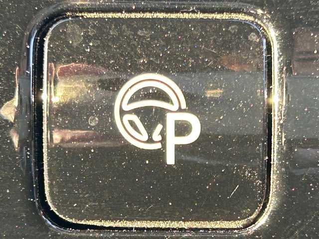 日産 セレナ ハイウェイスター Vセレクション 岡山県 2017(平29)年 7.7万km マルーンレッド 2トーン 登録時走行距離76862km/純正10インチナビ/フルセグTV(AM/FM/CD/DVD/Bluetooth)/純正11インチフリップダウンモニター/両側パワースライドドア/ハンズフリーパワースライドドア/アラウンドビューモニター/ビルトインETC/ドライブレコーダー/インテリジェントパーキングアシスト/クルーズコントロール/クリアランスソナー/衝突軽減ブレーキ/横滑り防止装置/オートライト/アイドリングストップ/16インチ純正AW/純正フロアマット