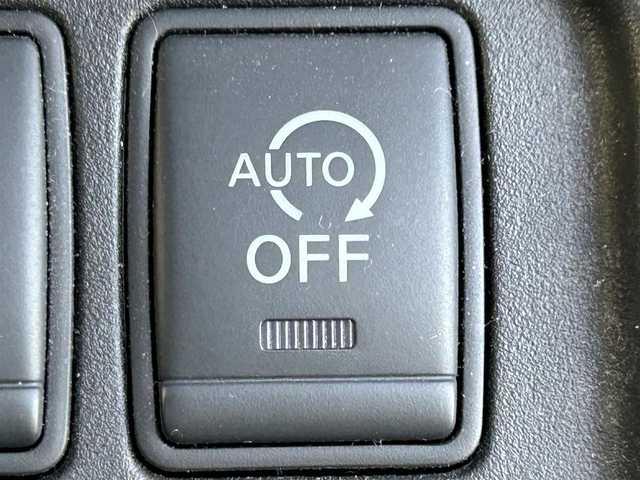 日産 セレナ ハイウェイスター Vセレクション 岡山県 2017(平29)年 7.7万km マルーンレッド 2トーン 登録時走行距離76862km/純正10インチナビ/フルセグTV(AM/FM/CD/DVD/Bluetooth)/純正11インチフリップダウンモニター/両側パワースライドドア/ハンズフリーパワースライドドア/アラウンドビューモニター/ビルトインETC/ドライブレコーダー/インテリジェントパーキングアシスト/クルーズコントロール/クリアランスソナー/衝突軽減ブレーキ/横滑り防止装置/オートライト/アイドリングストップ/16インチ純正AW/純正フロアマット