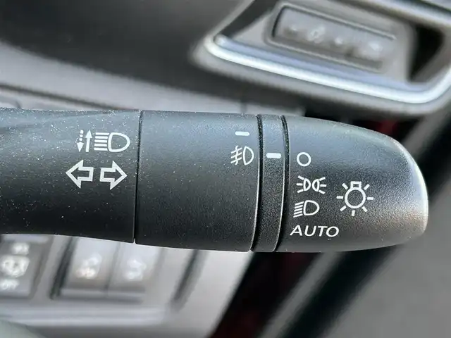 日産 セレナ ハイウェイスター Vセレクション 岡山県 2017(平29)年 7.7万km マルーンレッド 2トーン 登録時走行距離76862km/純正10インチナビ/フルセグTV(AM/FM/CD/DVD/Bluetooth)/純正11インチフリップダウンモニター/両側パワースライドドア/ハンズフリーパワースライドドア/アラウンドビューモニター/ビルトインETC/ドライブレコーダー/インテリジェントパーキングアシスト/クルーズコントロール/クリアランスソナー/衝突軽減ブレーキ/横滑り防止装置/オートライト/アイドリングストップ/16インチ純正AW/純正フロアマット